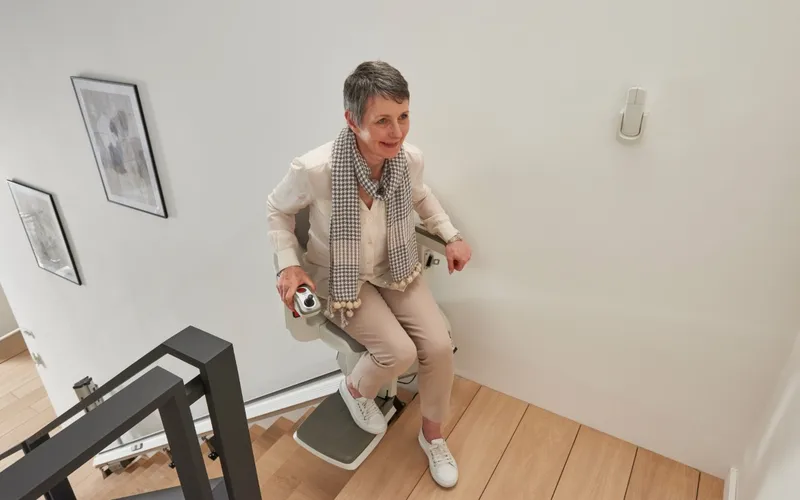 Treppenlift HomeGlide Extra